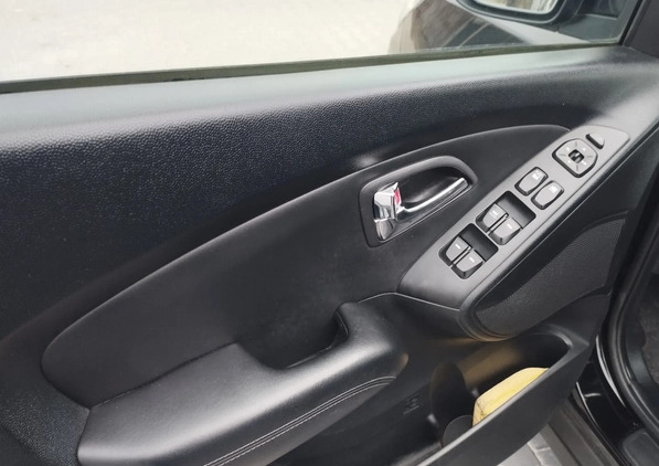 Hyundai ix35 cena 44800 przebieg: 148666, rok produkcji 2013 z Rawicz małe 254